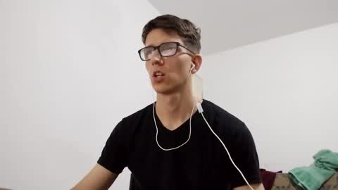 Snapshot of kpo10 chatting on January 20, 2025, 1:39 am Facu online show from January 20, 2025, 1:39 am