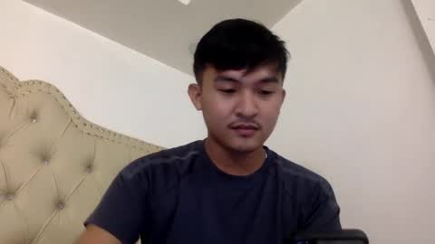 krezikeed online show from March 11, 2025, 3:26 am