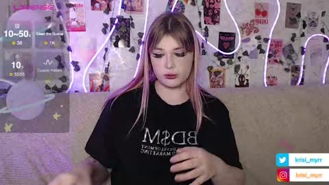 Snapshot of krisi_myrr chatting on December 22, 2024, 9:31 pm Kristina3 online show from December 22, 2024, 9:31 pm