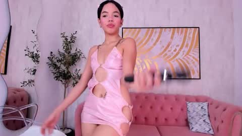 Snapshot of krissi_latore chatting on September 24, 2025, 12:41 pm Krisstine online show from September 24, 2025, 12:41 pm