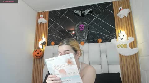 Snapshot of kristal_joi_dl chatting on October 27, 2025, 12:42 pm kristal online show from October 27, 2025, 12:42 pm