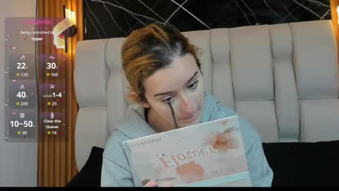 Snapshot of kristal_joi_dl chatting on November 9, 2025, 1:31 pm kristal online show from November 9, 2025, 1:31 pm