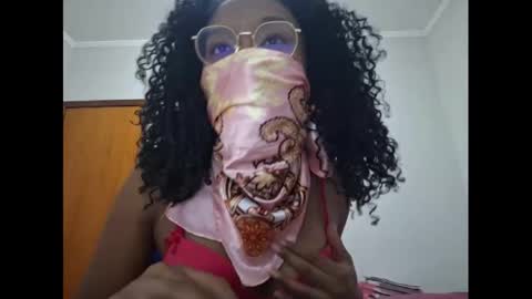 Snapshot of kristallvfs chatting on January 16, 2025, 11:37 pm kristallvfs online show from January 16, 2025, 11:37 pm