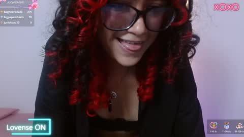 kristen_tay online show from March 4, 2025, 6:37 am