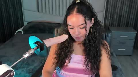 Snapshot of kristenbread chatting on October 4, 2025, 7:45 pm Kristen Bread online show from October 4, 2025, 7:45 pm