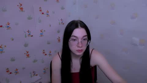 Kristen online show from October 29, 2025, 10:17 am