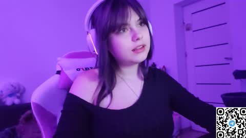 Christie online show from November 23, 2025, 9:14 pm