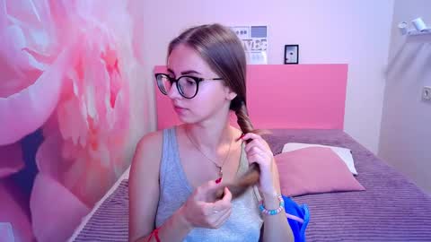 Kristina Adel online show from January 10, 2025, 11:33 am