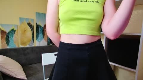 Snapshot of kristina_sosexy chatting on February 5, 2025, 4:48 am Christina online show from February 5, 2025, 4:48 am