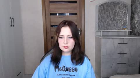 Kristy online show from October 25, 2025, 5:48 am