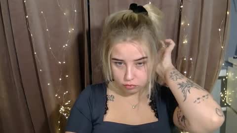 KristyFlowers online show from December 7, 2024, 6:54 am