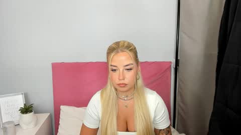 KristyFlowers online show from January 13, 2025, 9:41 am