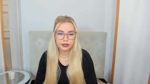 KristyFlowers online show from March 7, 2025, 6:24 am