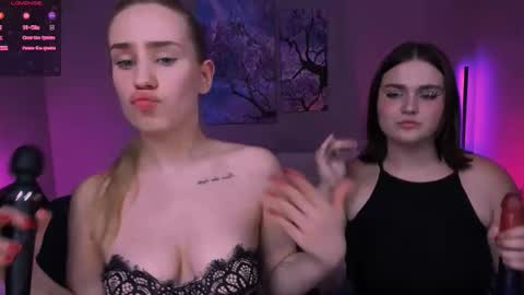 Snapshot of kristylovee chatting on September 15, 2025, 2:33 am Kristy online show from September 15, 2025, 2:33 am