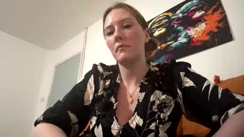 Snapshot of krystal199 chatting on November 15, 2025, 12:34 pm Plushpie online show from November 15, 2025, 12:34 pm