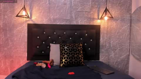 Snapshot of krystal_taylor23 chatting on November 22, 2025, 11:42 am Kystal Taylor online show from November 22, 2025, 11:42 am