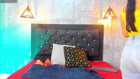 Snapshot of krystal_taylor23 chatting on November 24, 2025, 11:32 am Kystal Taylor online show from November 24, 2025, 11:32 am