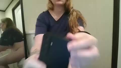 Krystal online show from March 3, 2025, 1:53 pm