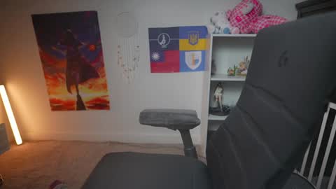 Snapshot of krystalsyxx chatting on February 8, 2025, 11:13 pm Krystal Syx online show from February 8, 2025, 11:13 pm