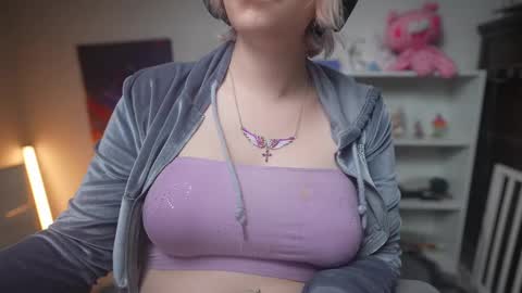 Snapshot of krystalsyxx chatting on February 12, 2025, 12:16 am Krystal Syx online show from February 12, 2025, 12:16 am