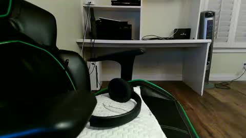 Kevin online show from February 4, 2025, 7:40 am