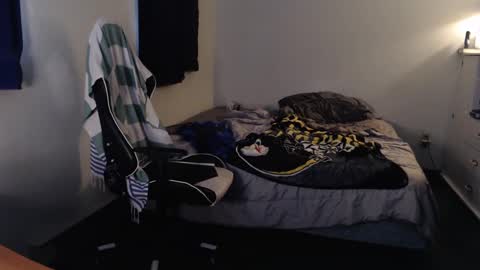 Kuggy online show from September 10, 2025, 9:37 pm