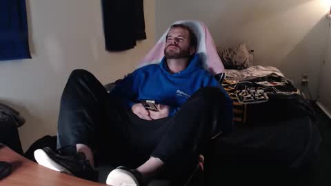 Kuggy online show from November 23, 2025, 1:16 am