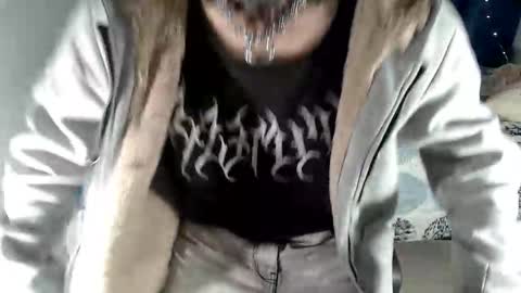 Snapshot of kuregari_xs chatting on December 15, 2025, 1:43 am kuregari_xs online show from December 15, 2025, 1:43 am