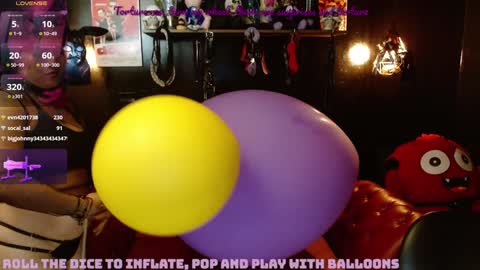 Fetiche Woman online show from December 27, 2024, 1:39 pm