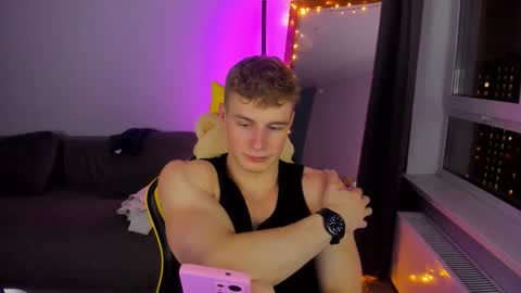 kurt_hanssen online show from November 20, 2025, 4:29 pm