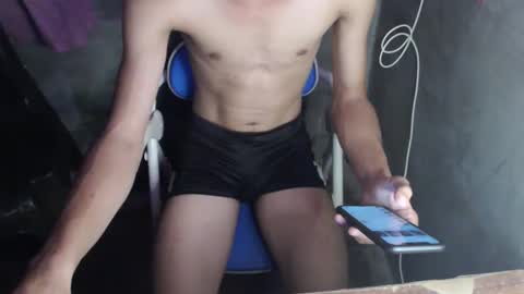 kurtxxx07 online show from February 19, 2025, 3:39 am