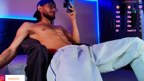 Snapshot of kuzzcoo chatting on November 3, 2025, 3:35 pm kuzzcoo online show from November 3, 2025, 3:35 pm