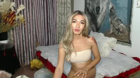 Snapshot of kween_romance chatting on January 18, 2025, 6:21 pm Kween online show from January 18, 2025, 6:21 pm