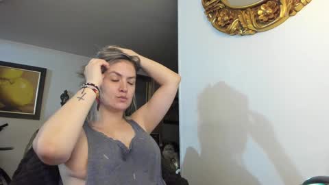 kyhara online show from January 28, 2025, 3:25 am