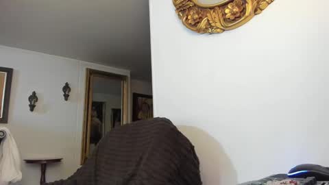 kyhara online show from February 19, 2025, 6:11 am