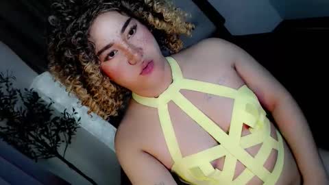 Snapshot of kyla_andrea chatting on November 10, 2025, 12:31 am kyla online show from November 10, 2025, 12:31 am