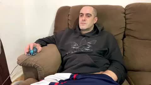 kyle67527 online show from February 24, 2025, 4:04 pm