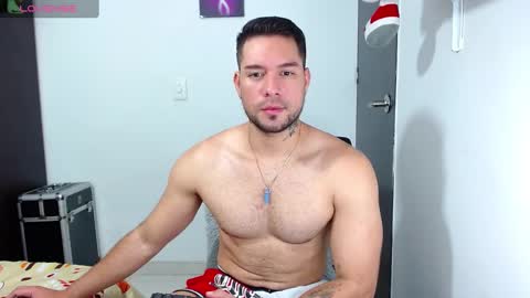 Snapshot of kyle_wilson_ chatting on March 1, 2025, 4:15 am Kyle Wilson Follow me online show from March 1, 2025, 4:15 am