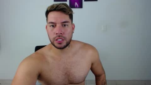 Snapshot of kyle_wilson_ chatting on October 11, 2025, 4:55 am Kyle Wilson Follow me online show from October 11, 2025, 4:55 am