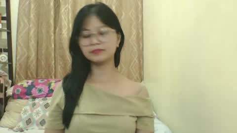 its me KYLIE online show from November 23, 2025, 11:26 pm