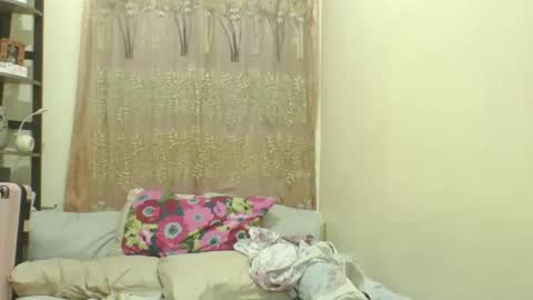 its me KYLIE online show from December 14, 2025, 7:25 am