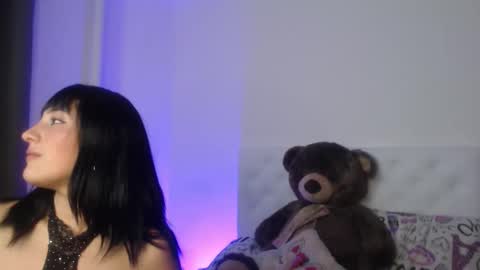 Sara online show from September 12, 2025, 6:08 pm