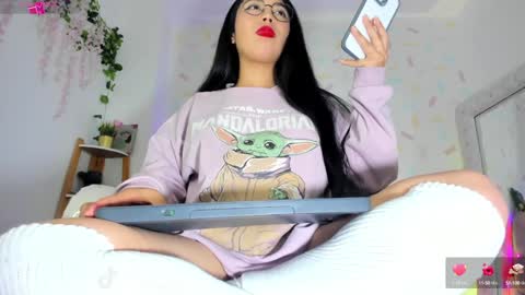 Snapshot of kylie_evans_18 chatting on January 30, 2025, 9:58 pm Kylie online show from January 30, 2025, 9:58 pm