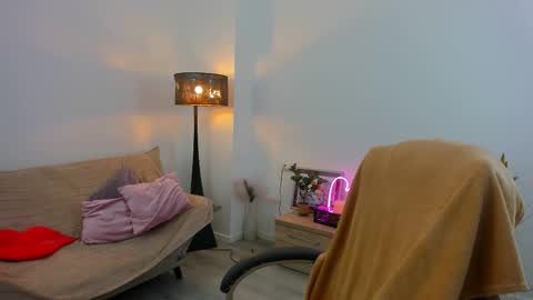 Snapshot of kylie_kathy chatting on November 3, 2025, 4:52 pm Kylie online show from November 3, 2025, 4:52 pm