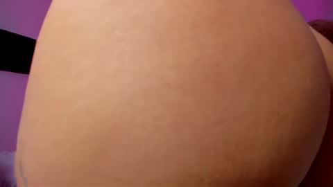 Snapshot of kylie_lips chatting on October 16, 2025, 5:58 pm Kylie Lips online show from October 16, 2025, 5:58 pm