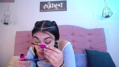 kylie_ls online show from January 14, 2025, 3:26 pm