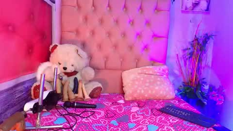  KYLIE online show from December 16, 2025, 5:51 pm