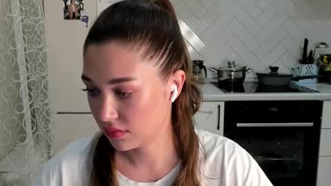 Din online show from September 10, 2025, 8:42 pm