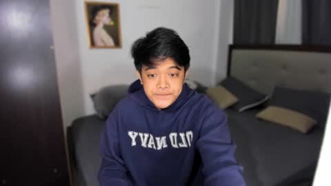 kyll_collins online show from December 11, 2024, 6:58 am