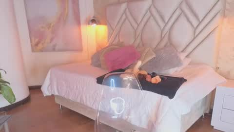 Snapshot of kylle_2050 chatting on February 15, 2025, 11:50 am Kyle online show from February 15, 2025, 11:50 am